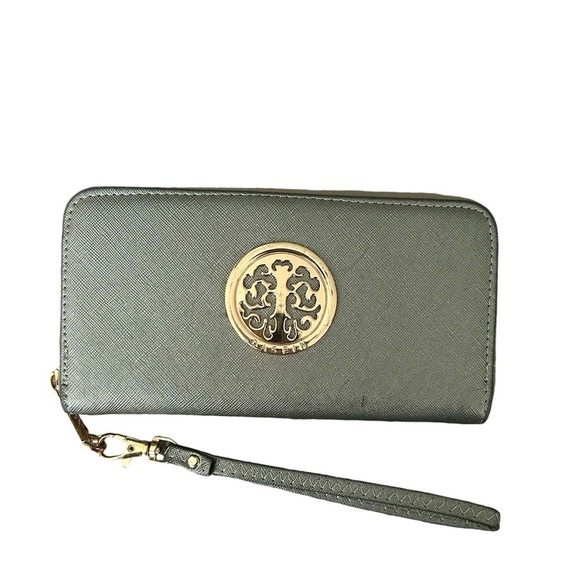 Dasein Handbags - 5/$25 Dasein silver/gray wallet with wristlet 7.5”x4”